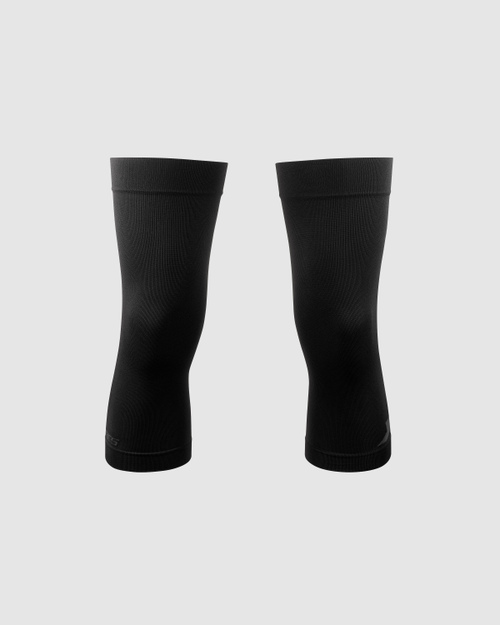Spring Fall Knee Warmers EVO - LEG AND ARM WARMERS | ASSOS Of Switzerland - Official Online Shop