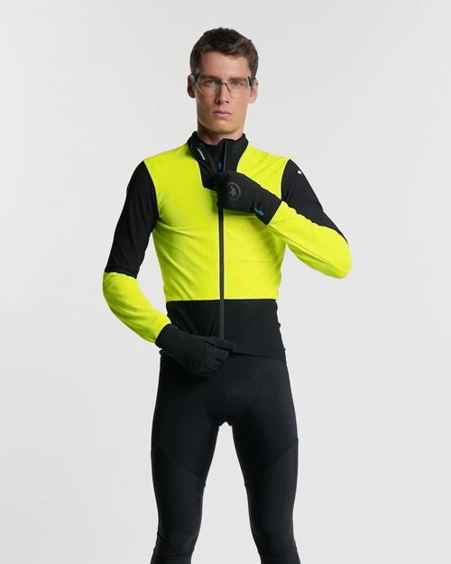 SYSTEM WINTER: EQUIPE R – JACKET FLUO - EQUIPE RS Race Series | ASSOS Of Switzerland - Official Online Shop