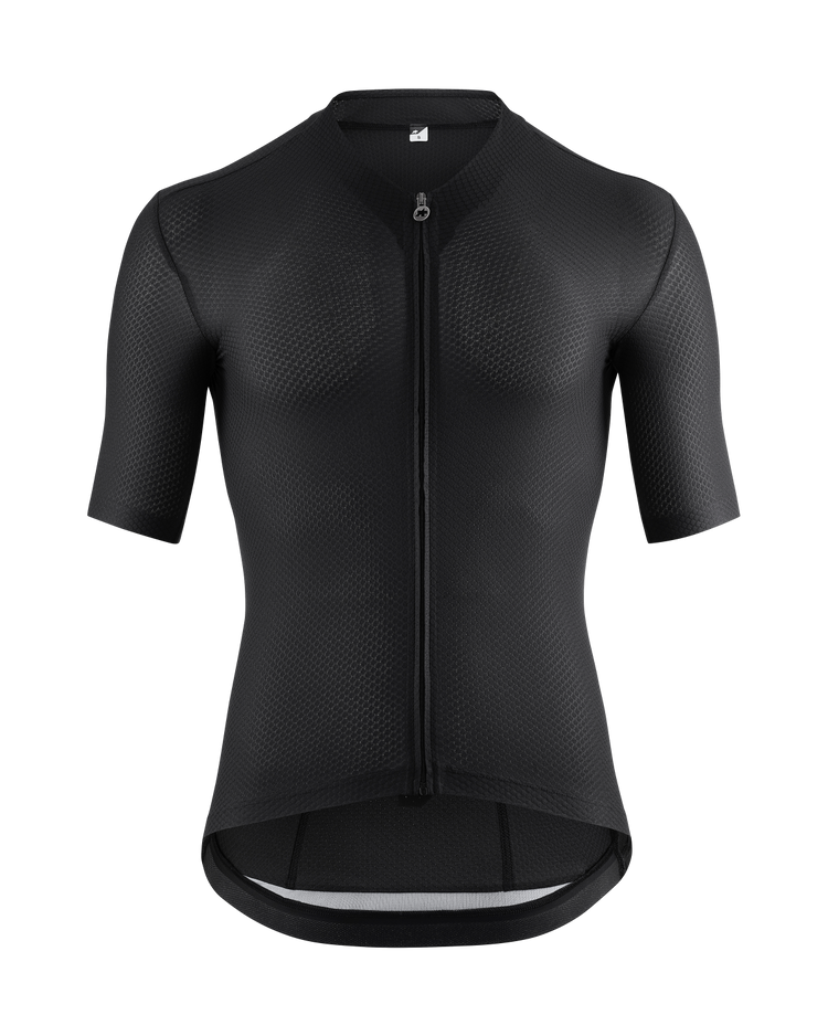 NEW ARRIVALS // SS25 // EQUIPE R