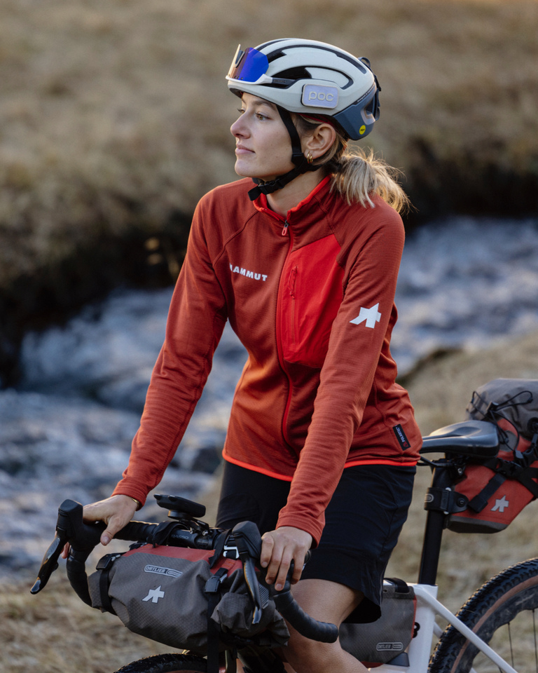 Assos x Mammut Aenergy Light ML Jacket Women - OFF BIKE | ASSOS Of Switzerland - Official Online Shop