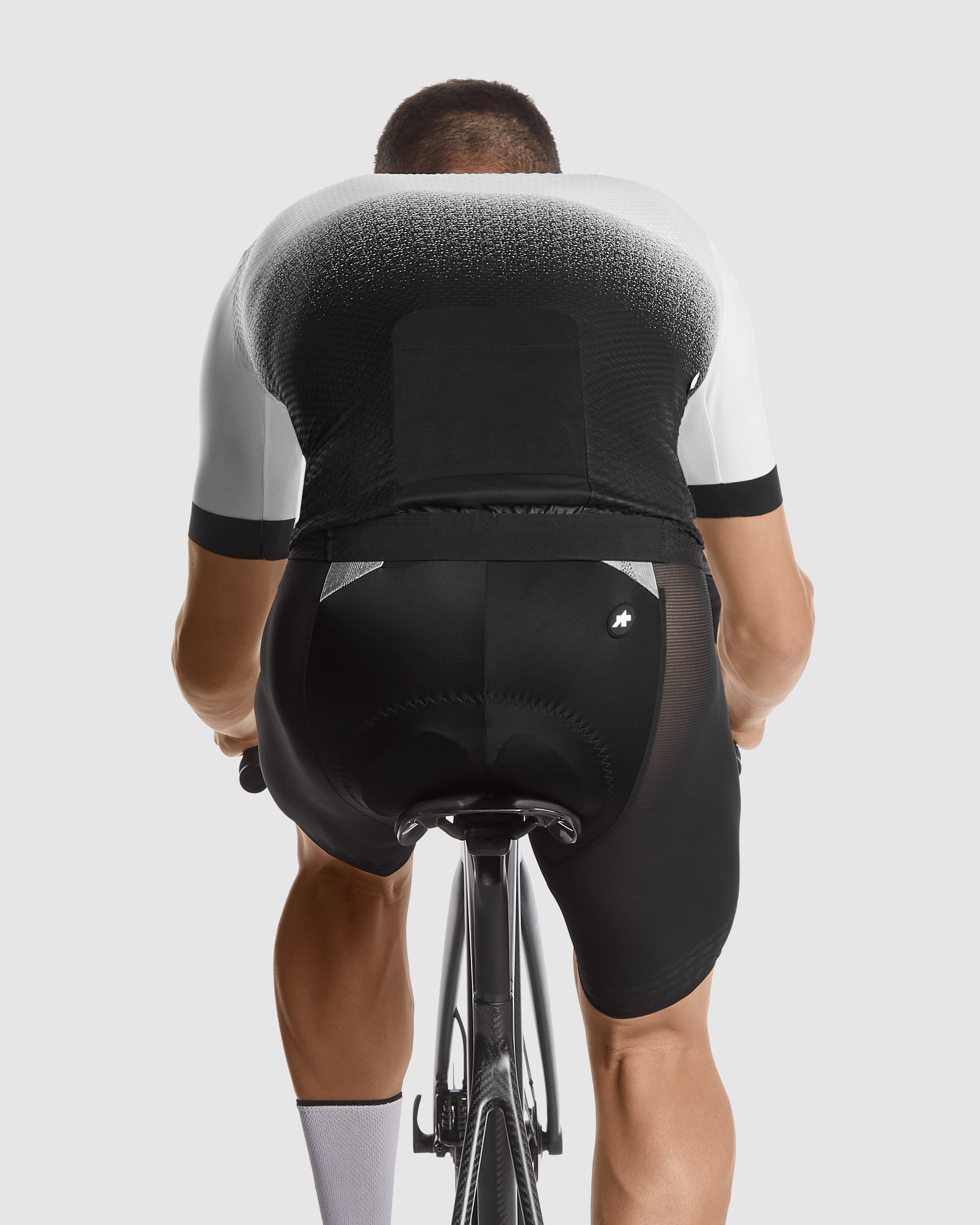 〈ASSOS〉EQUIPE RSR JERSEY SUPERLEGER S9 M ASSOS EQUIPE RSR Jersey SUPERLEGER S9 - La Bicicletta Toronto
