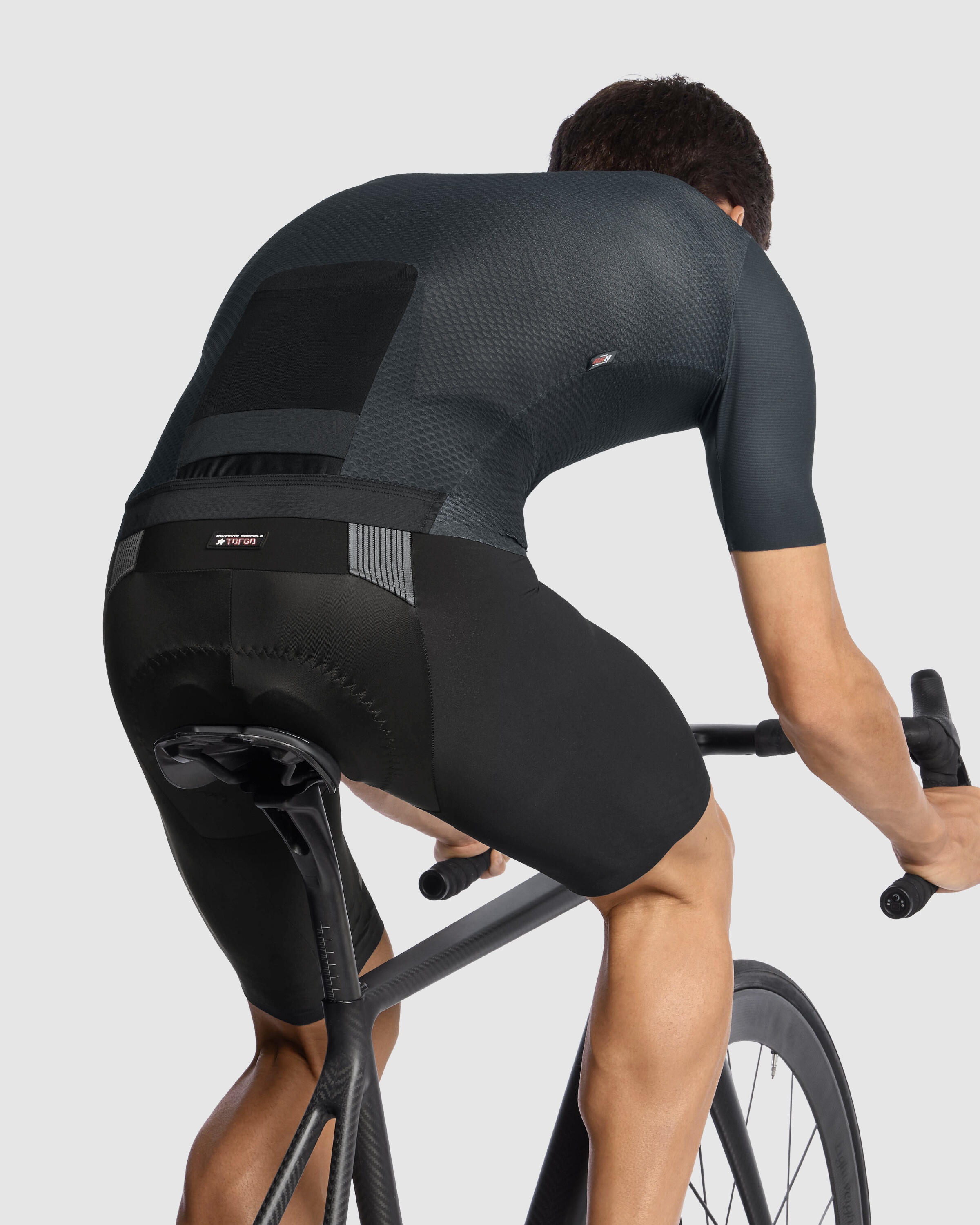 〈ASSOS〉EQUIPE RSR JERSEY SUPERLEGER S9 M TORGRE_D1.jpg