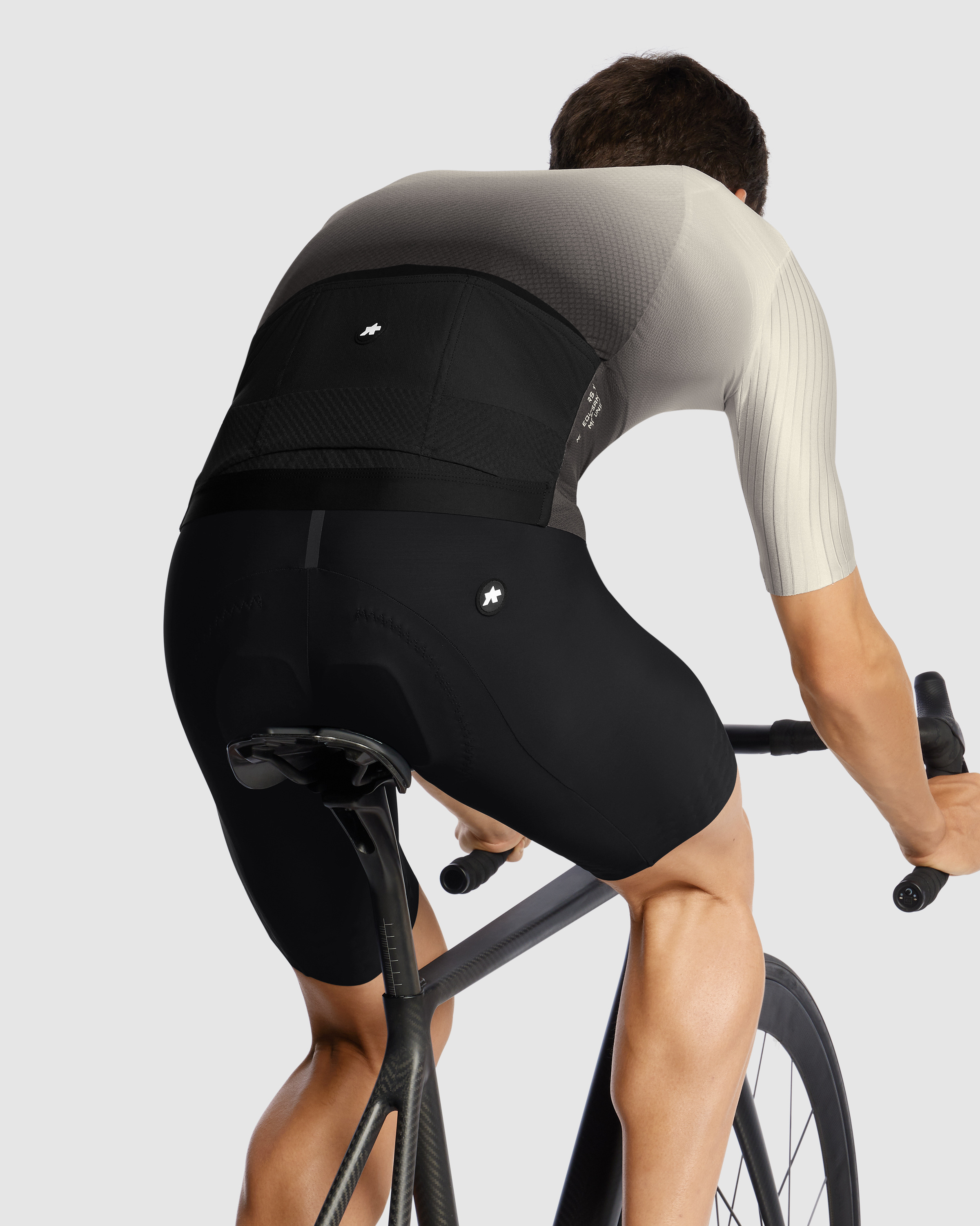人気商品は EQUIPE RS Jersey S11, Moon Sand » ASSOS Of Switzerland ウェア