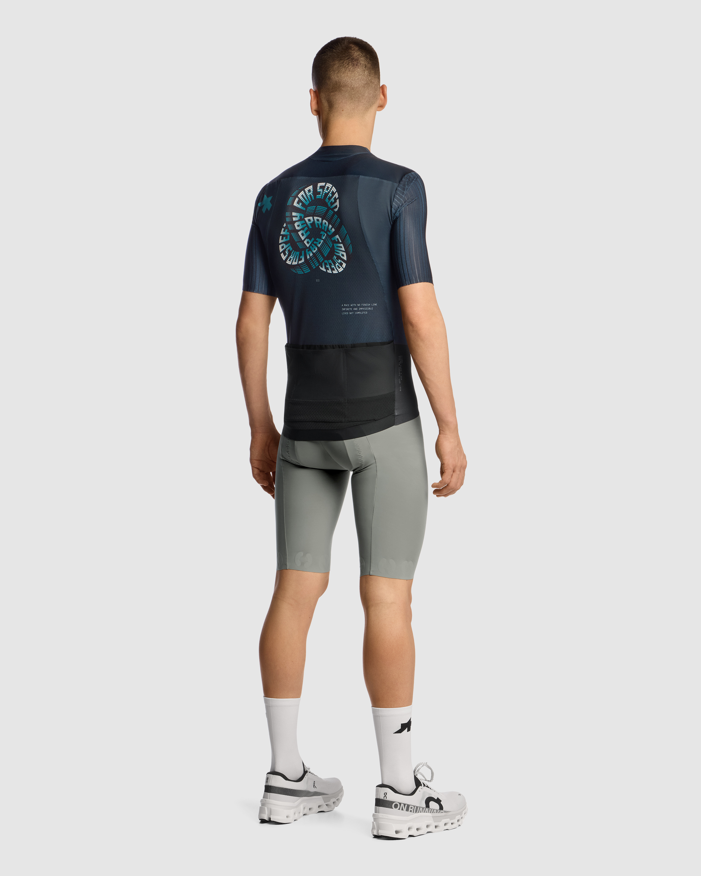 ASSOS【EQUIPE RS JERSEY S11 × SAFA BRIAN】 ASSOS_11.20.440.6V_31.jpg