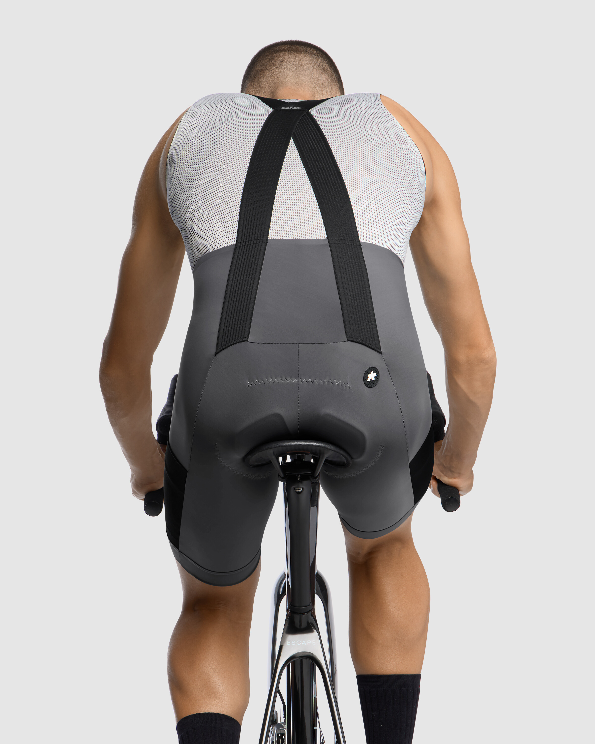 TACTICA Kieskäfer Gravel Bib Shorts T5, Robust Grey » ASSOS Of