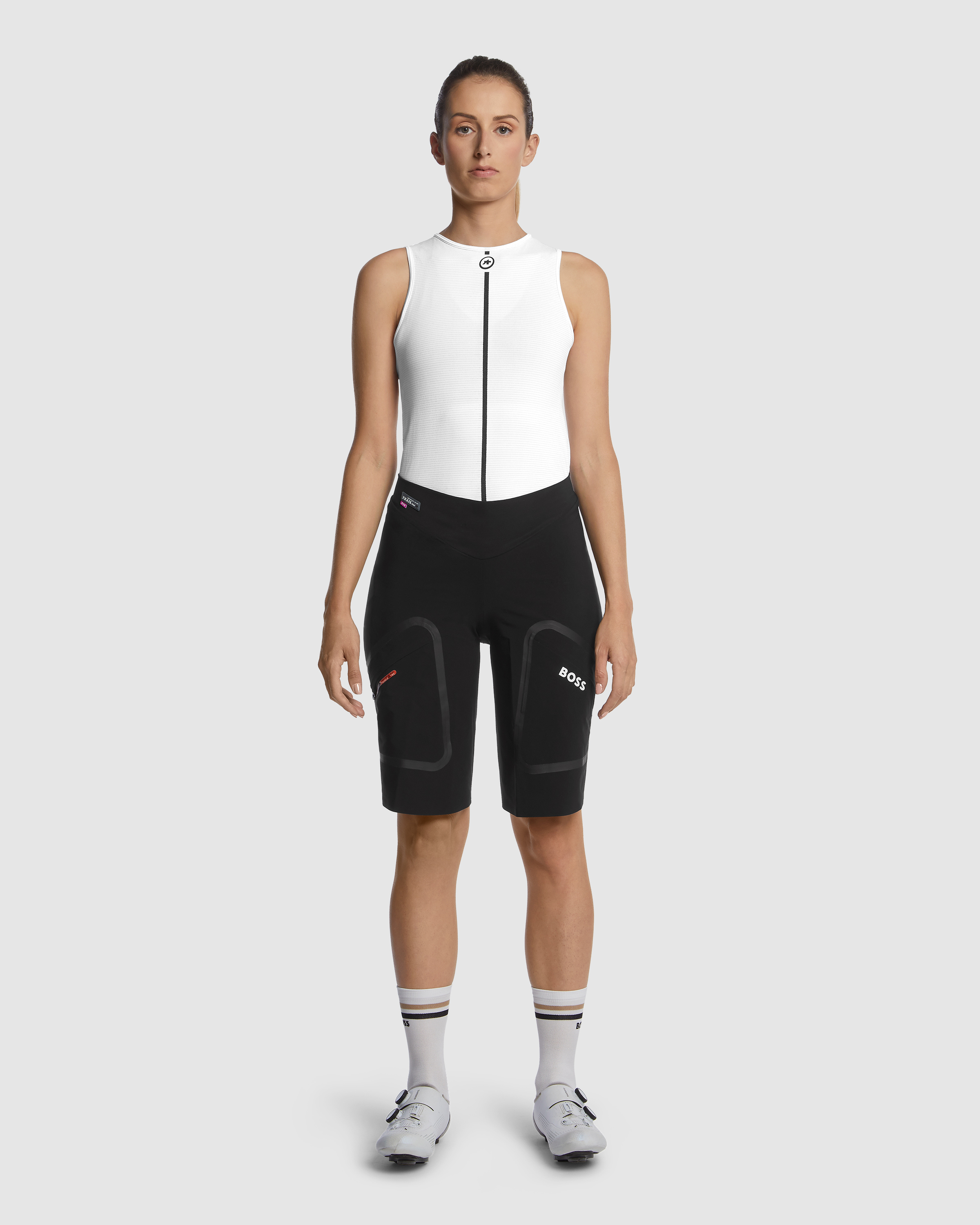 TACTICA Women's Cargo Shorts T3 BOSS x ASSOS, blackSeries » ASSOS