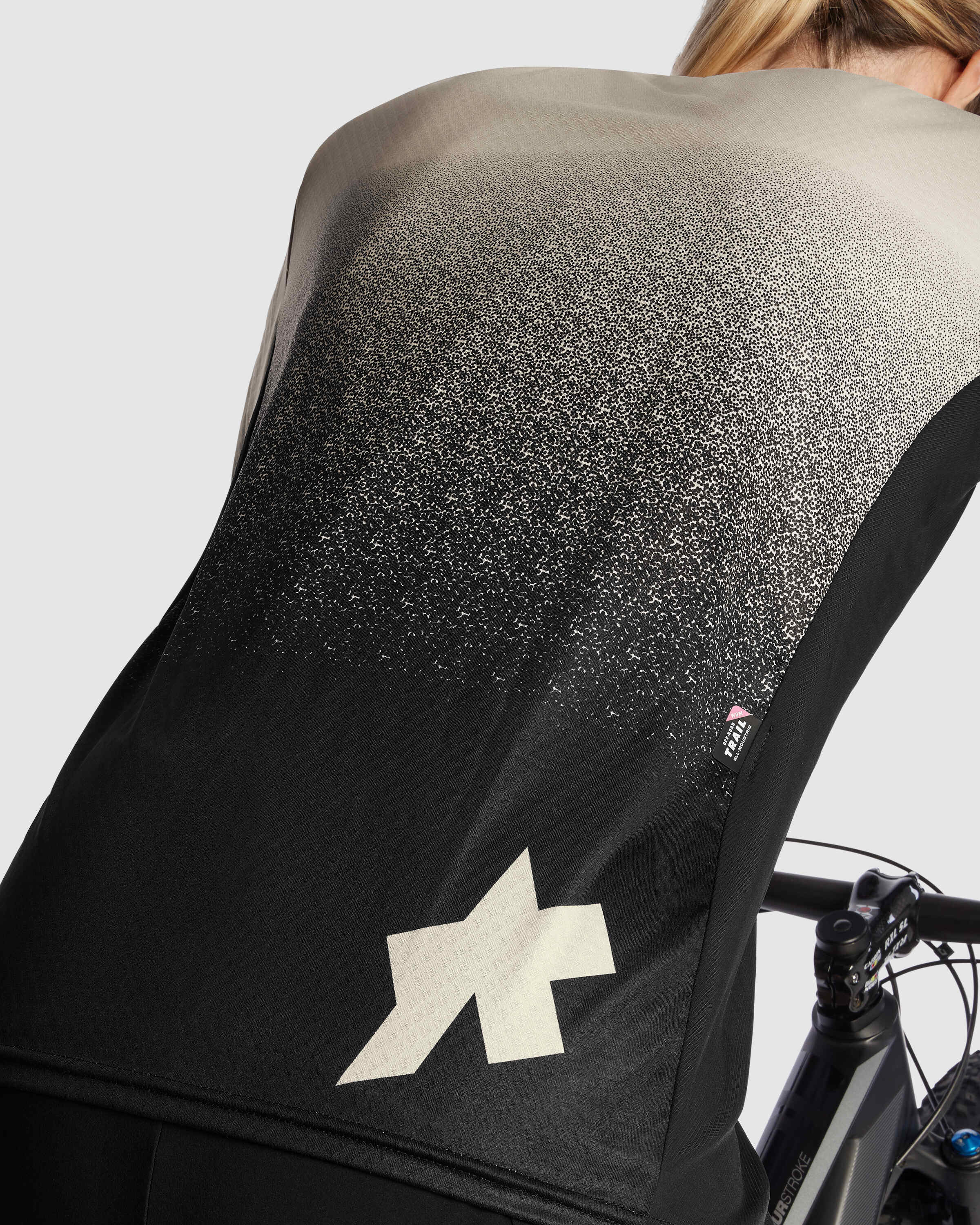 TRAIL Womens LS Jersey T3 ZODZILLA, Moon Sand » ASSOS Of Switzerland