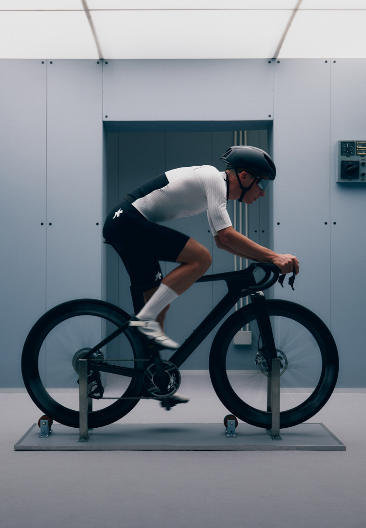 Maillot De Cyclisme Assos, Suisse, Taille XL – Occasion état Correct